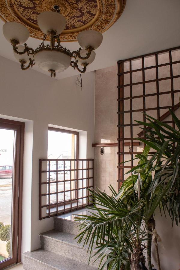 Sultan Mehmet Pensiune&Restaurant Brasov Bagian luar foto